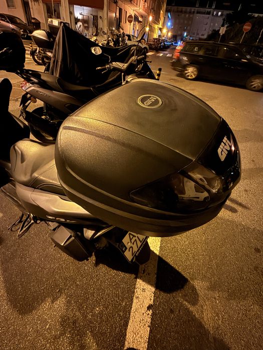 Top Case Givi como nova