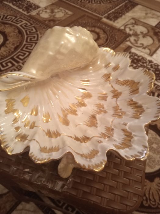 Продам дуже красиву канфетницю