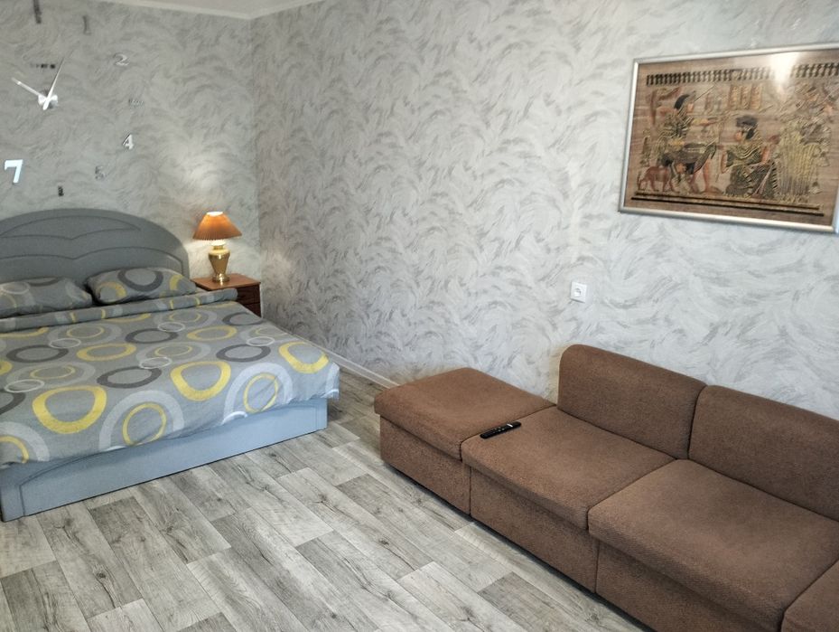 Подобово,почасово 1-кімнатна квартира центр Чернігова