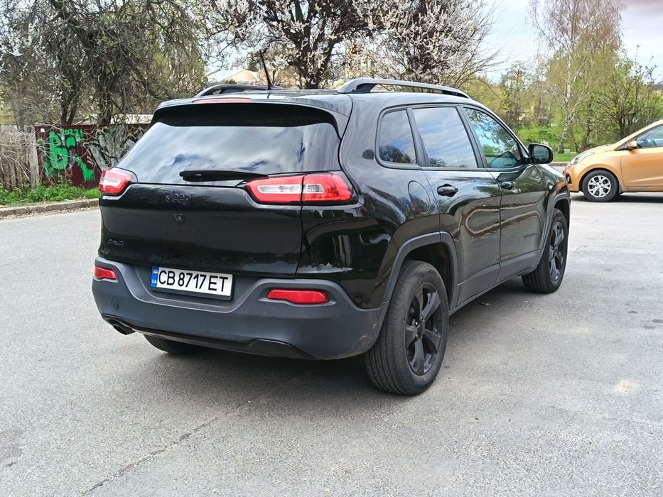 Продам Jeep Cherokee