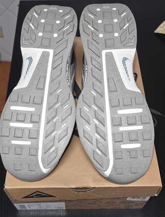 Ténis Nike Juniper 40,5