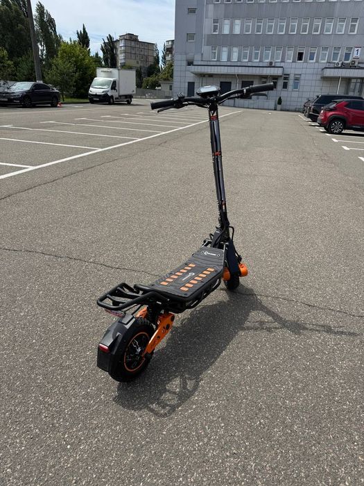 Электросамокат полноприводный Cruzzer M5 Pro (2000Wх2 48V 26Ah)