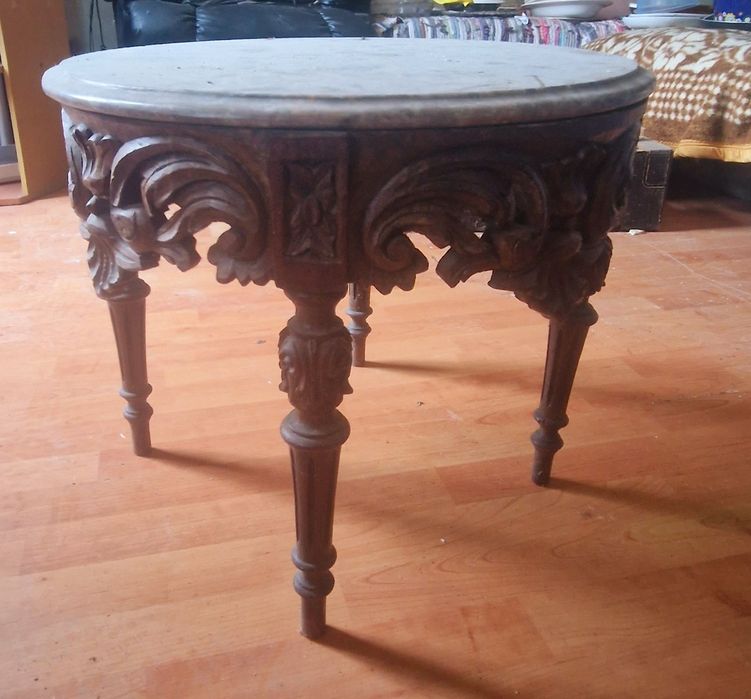 Mesa de centro antiga