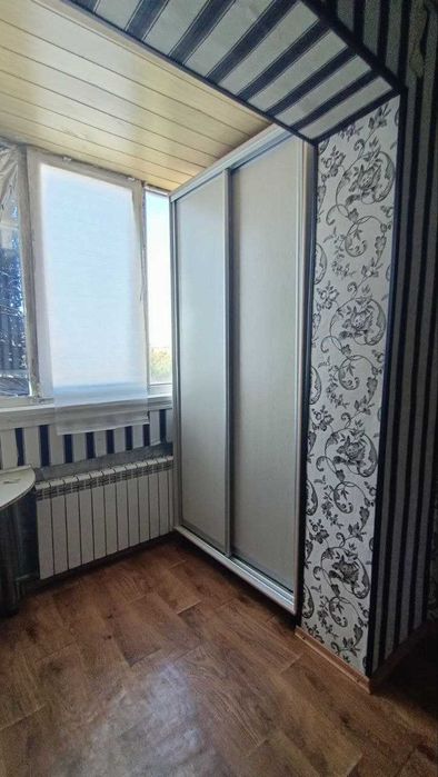 Продаж 3 кімнатної квартири КАРАЧУНИ