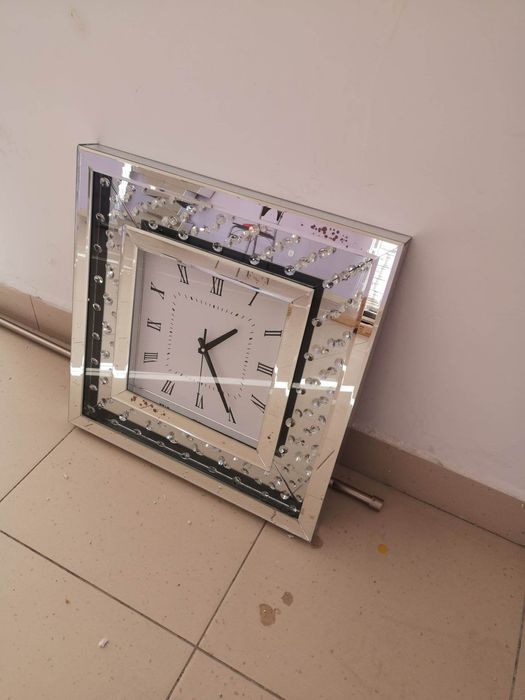 Zegar w stylu Nowoczesnym New York Modern Classic Pandora Glamour Krys