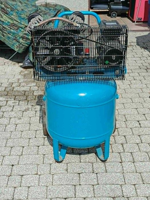 Kompresor dwutłokowy Aircraft 100l
