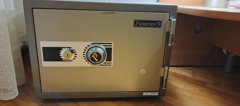 Сейф SS1 механічний President