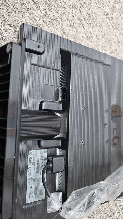 Monitor LG 19" L1919S