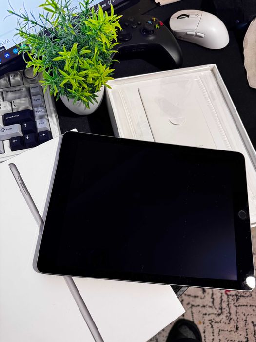 Apple iPad Pro 9.7 (A1674) Space Gray 32GB WiFi + LTE