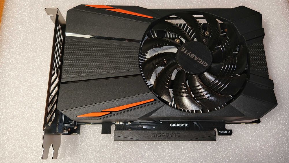 Видеокарта Игровая и для Офиса AMD-NVIDIA(читать текст-смотреть фото)