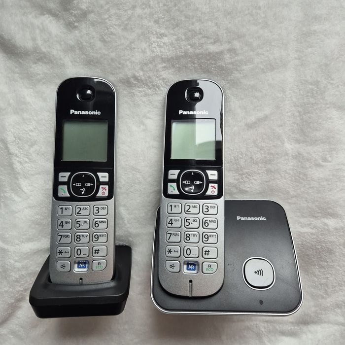 Panasonic KX-TG6812 cyfrowy telefon DECT z 2 słuchawkami