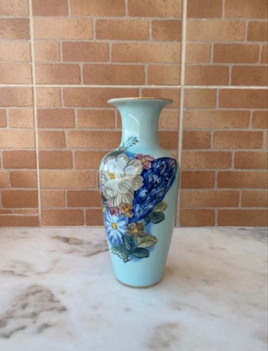 Jarra Decorativa em Porcelana com Pintura Floral