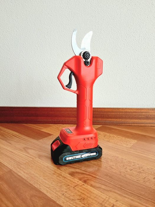 Tesoura de poda eléctrica