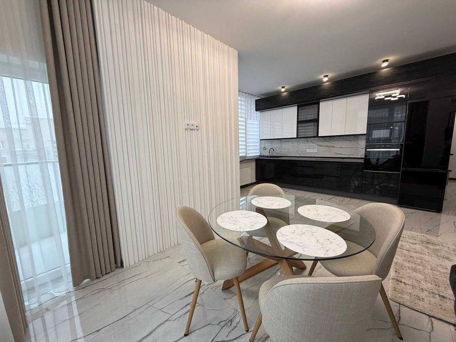 Оренда ВІП квартири у будинку бізнес класу біля Стрийського парку