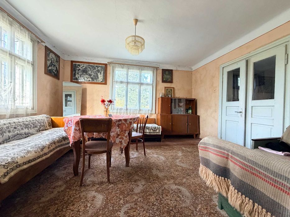 Продаж будинку 65 м² з ділянкою 6 соток у селі Грушів