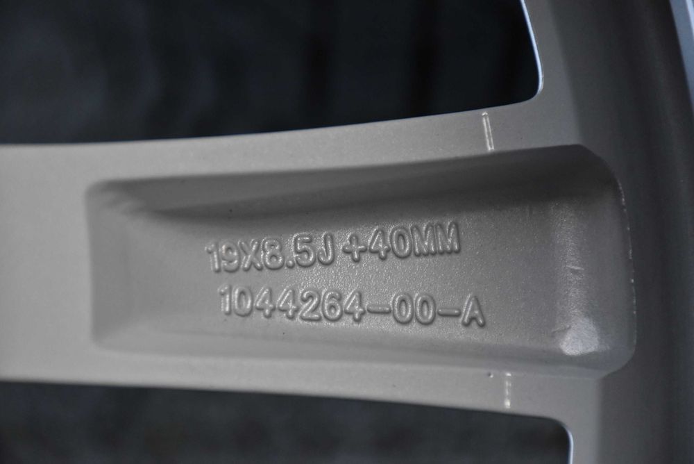 Koła Zimowe Tesla Model 3 19" 8,5 ET 40 2024 Nowe Pirelli Sottozero 3