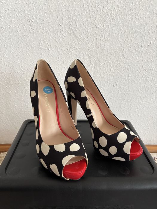 ZJAWISKOWE Szpilki na platformie peep toe NOWE Yamamay 39