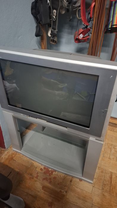 TV Panasonic com movel 55 polegadas