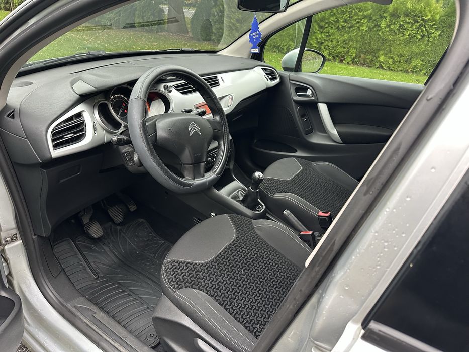 Citroen C3 1.4b salon pl maly przebieg 130/  klimatyazja bezwypadkowy