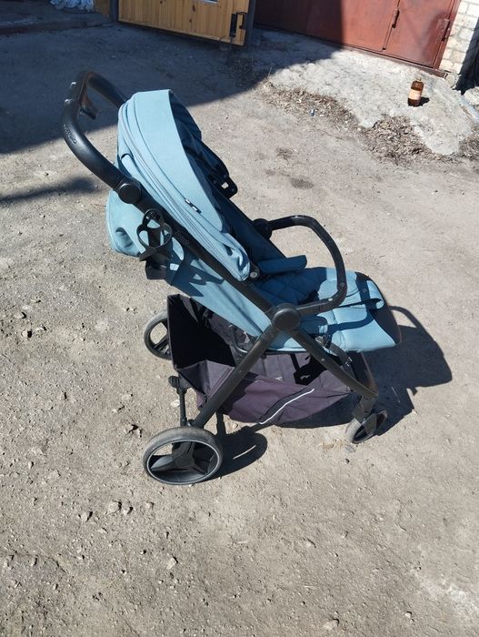 Детская коляска продам