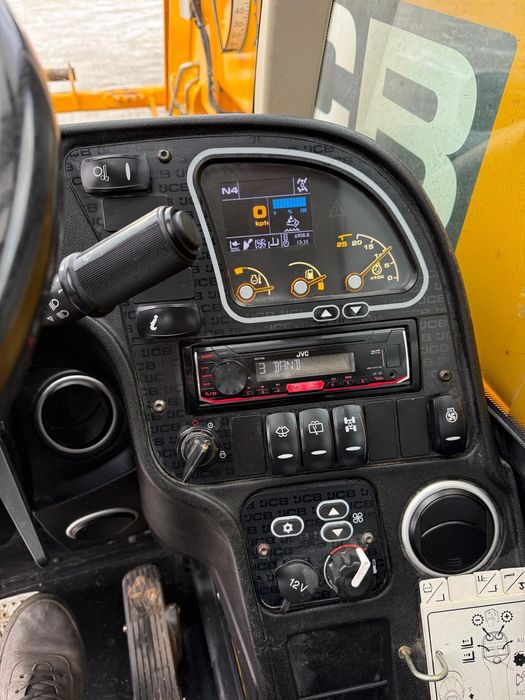 Навантажувач JCB 531