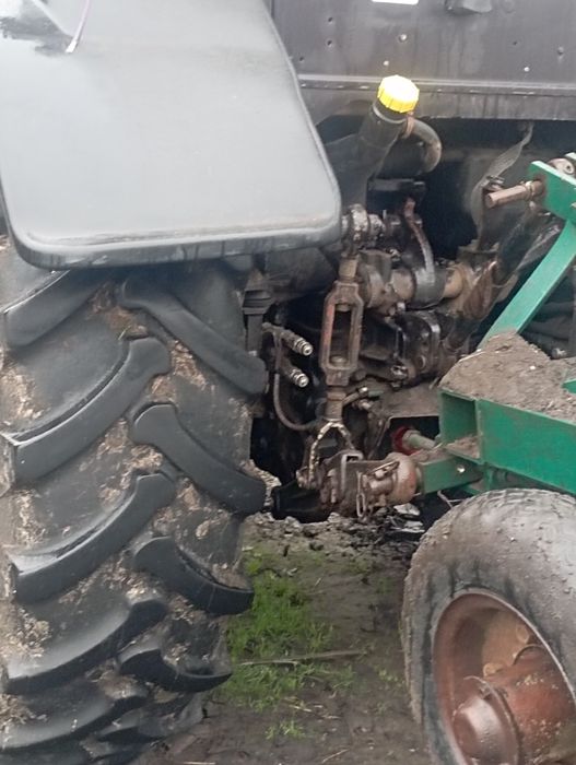 Трактор колісний МТЗ 892