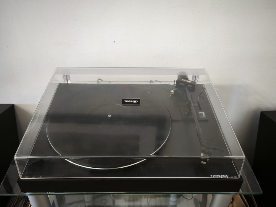 Вініловий програвач Thorens TD 180 ! Відмінний стан ! Зроблено у Німеччині !