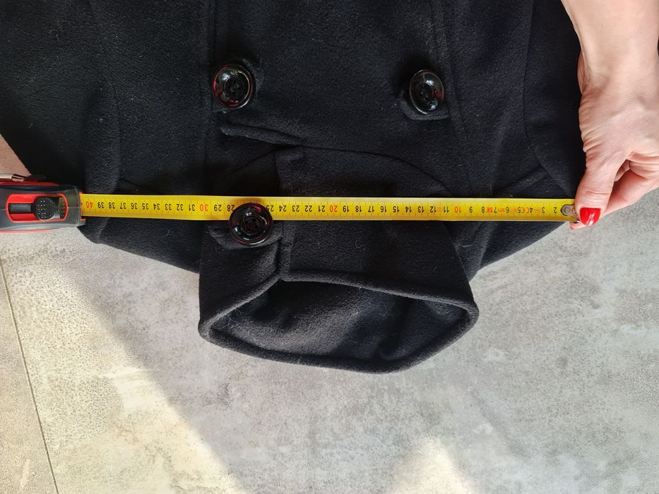 Czarny płaszczyk ZARA