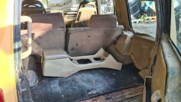 Land Rover Discovery 300 Tdi Peças Usadas interior bege