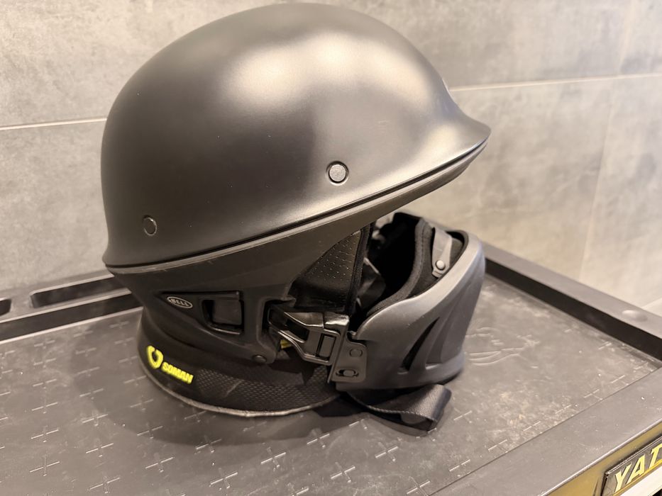 Мотошлем Bell Rogue Matt black
