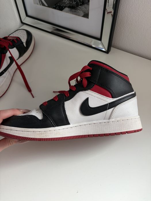 Jordany 1 mid red