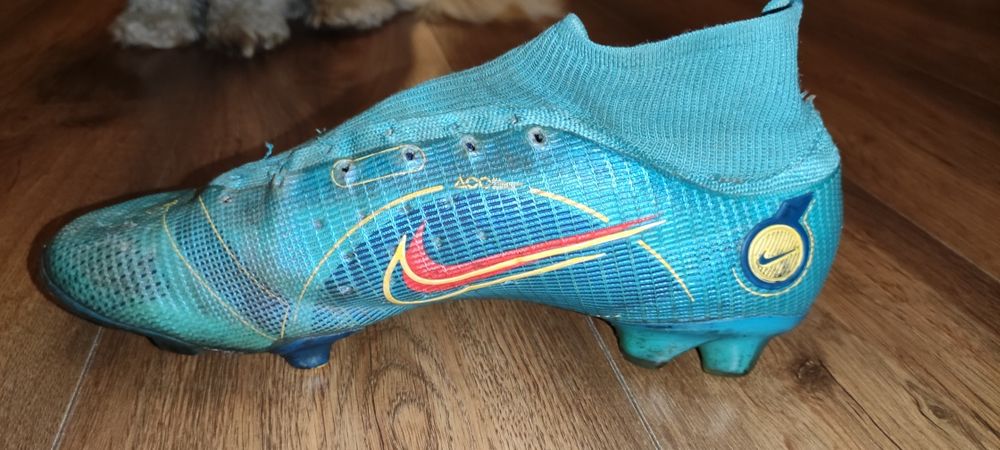 Uzywane korki profesjonalne Nike Mercurial superfly 8 Elite fg roz. 45