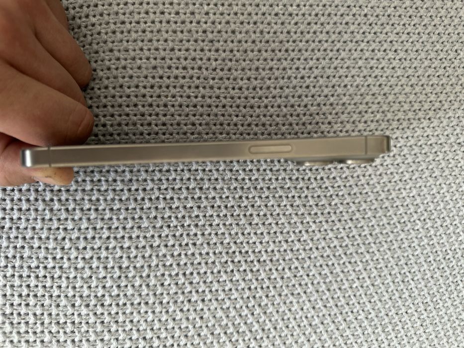 Продам  Iphone 15Pro Max 256g