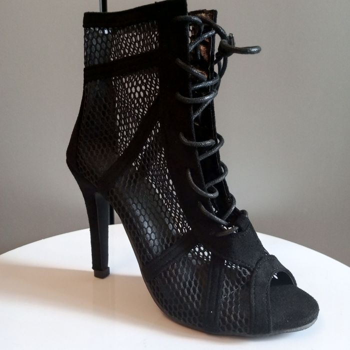 Стріпи хай хілс high heels хілси