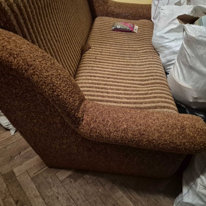 Диван раскладной БУ в хорошем состоянии