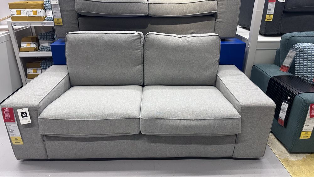 Sofá de dois lugares