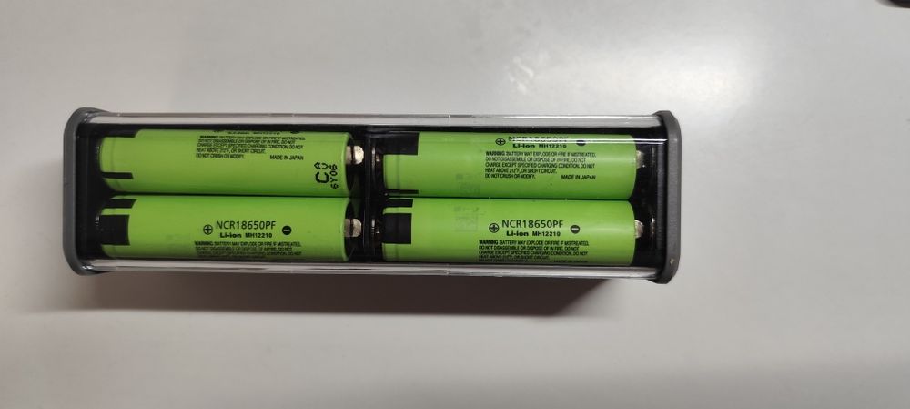 Power Bank 8×18650 45W PD з акумуляторами