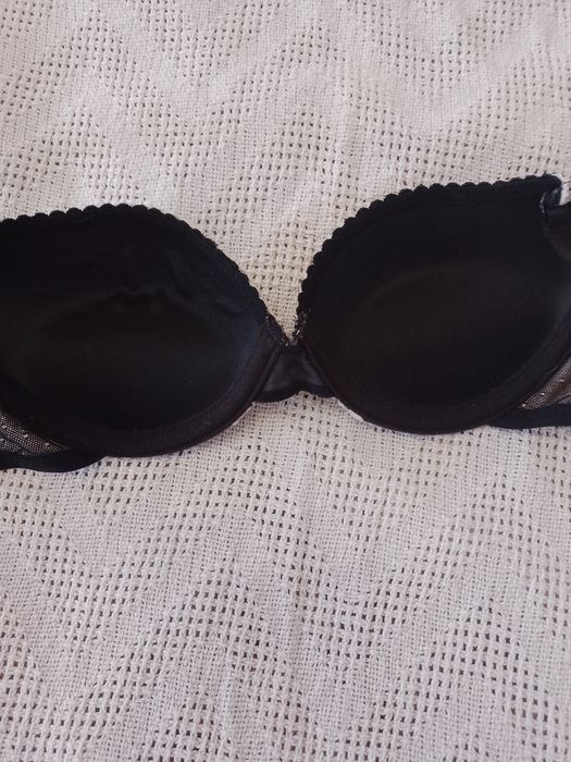 Набор нижнего белья трусы лифчик бюстгалтер