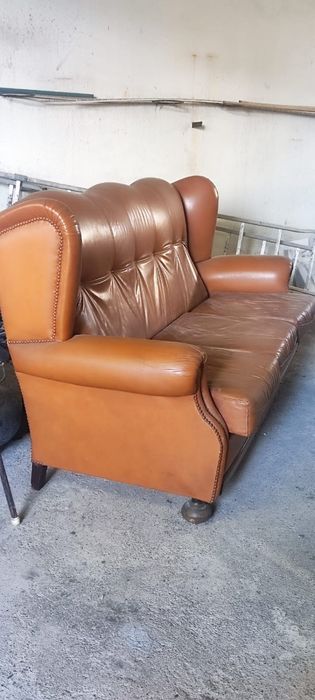Sofá em pele de 3 lugares
