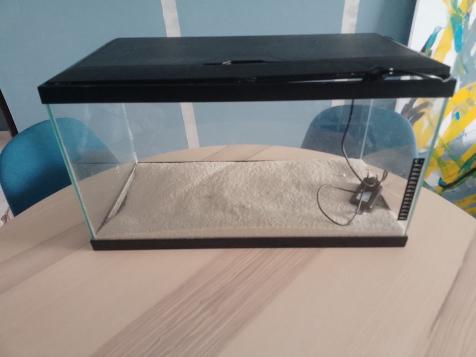 Aquário + Filtro Externo Fluval 107 – Excelente Estado