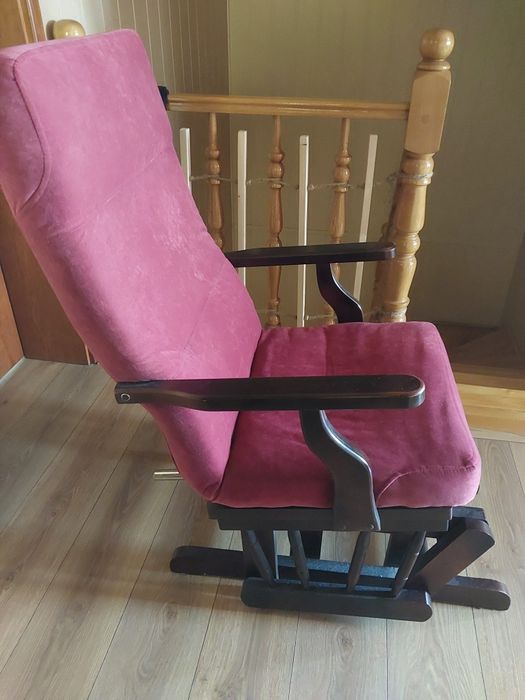 Fotel bujany, fotel do karmienia