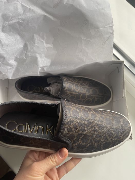продам кроссовки кеды слипоны Calvin Klein оригинал