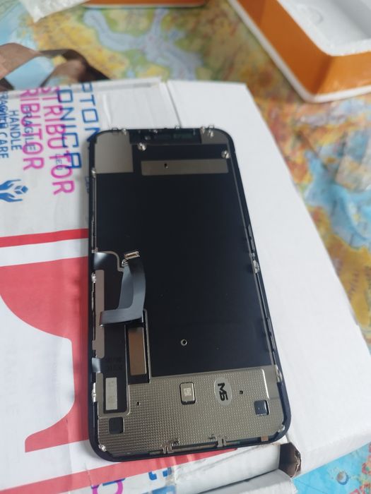 Ekran do iPhone 13