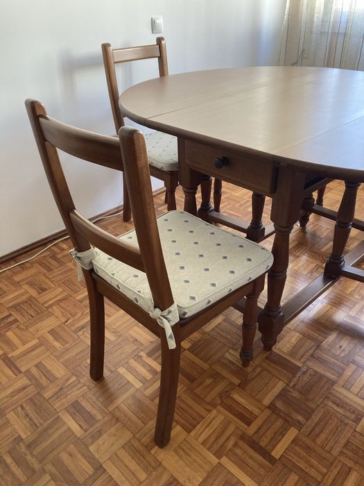 Conjunto sala de jantar linha classica em cerejeira maciça