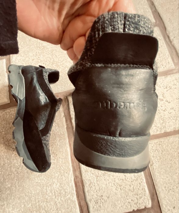 Tenis/ sapatos marca “Cubanas”