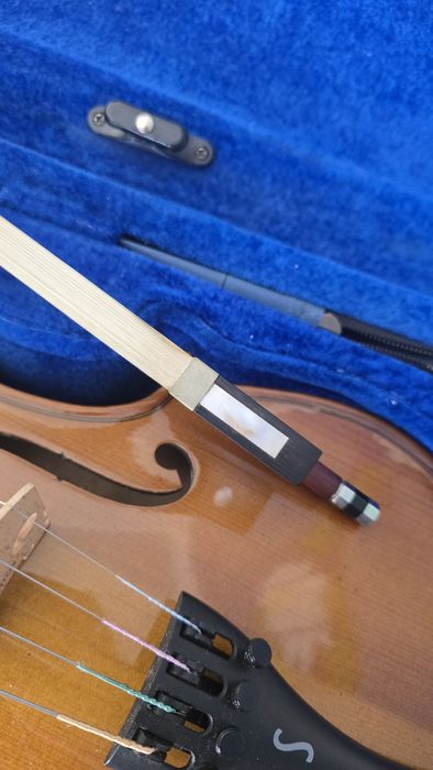 Violin 4/4 Stentor Student I com arco e mala