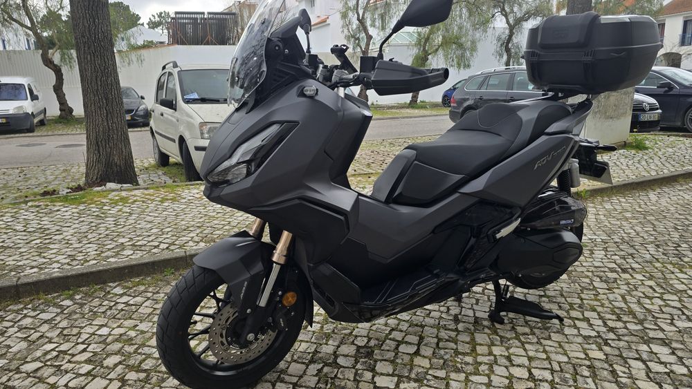 Honda ADV 350 como nova