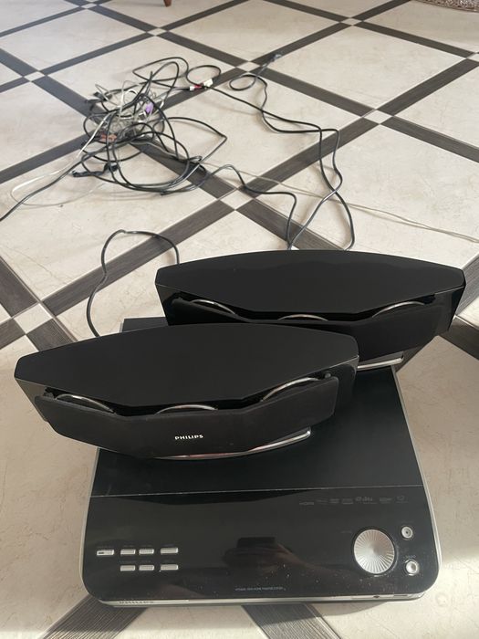 Продам домашній кінотеатр Philips hts 6510 б/у у відмінному стані.