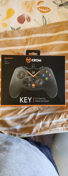 Controlador PC e PS3 Krom novo