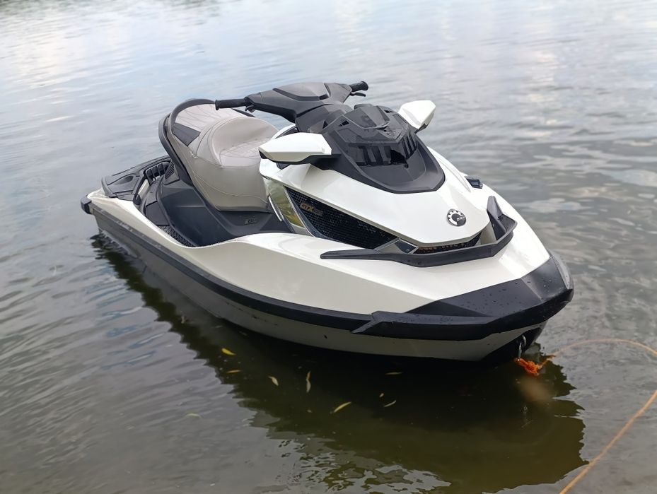 Гідроцикл BRP GTX LIMITED 300+ кінських сил